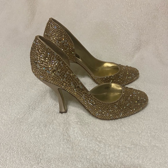 Dazzling Gold Rhinestone Women's Heels - Picture 3 of 8